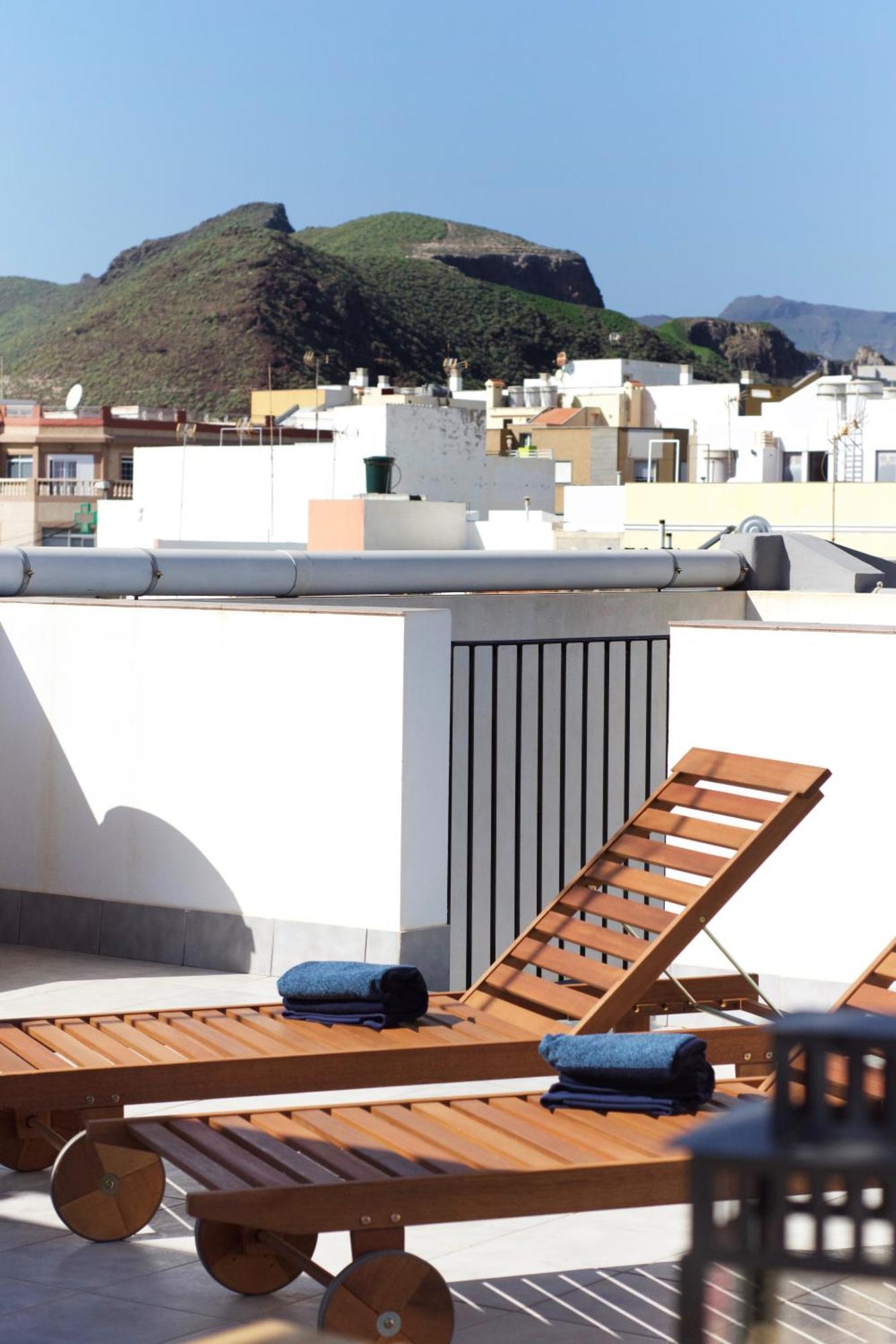 Apartamentos A 10 Minutos Del Aeropuerto Carrizal Eksteriør billede