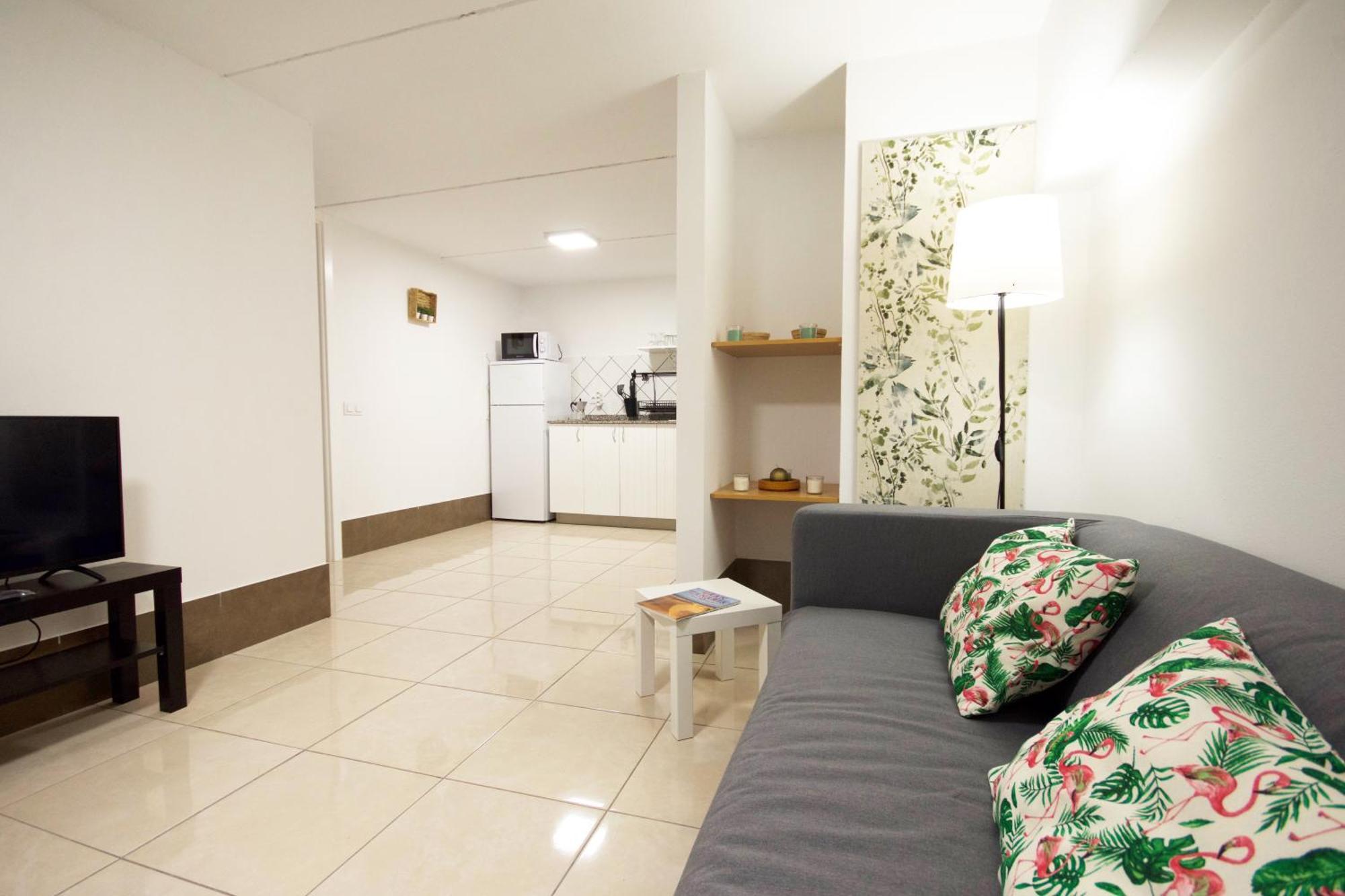 Apartamentos A 10 Minutos Del Aeropuerto Carrizal Eksteriør billede